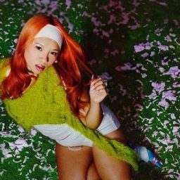 Self-Made R&B Artist Thuy Captures Global Audience