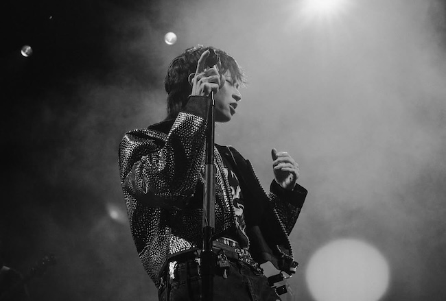 Keshi’s Self-Taught Lo-fi Sound Modernizes R&B