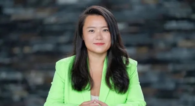 Shuo Wang Becomes a Billionaire by Simplifying Global Hiring