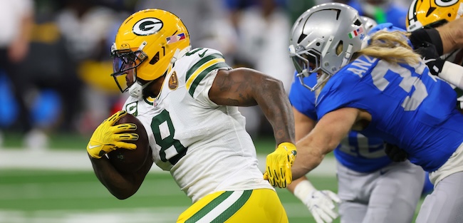 Josh Jacobs Powers Packers to Division Lead