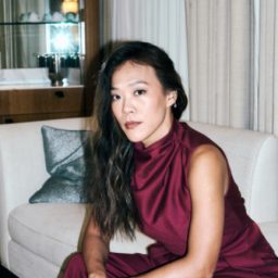 Shih-Ching Tsou Captures Taipei Night Market Magic on iPhone