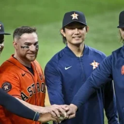 Weekly Sports Roundup: Imai’s No-Hitter, WCF Heats Up, Kim Scores 60